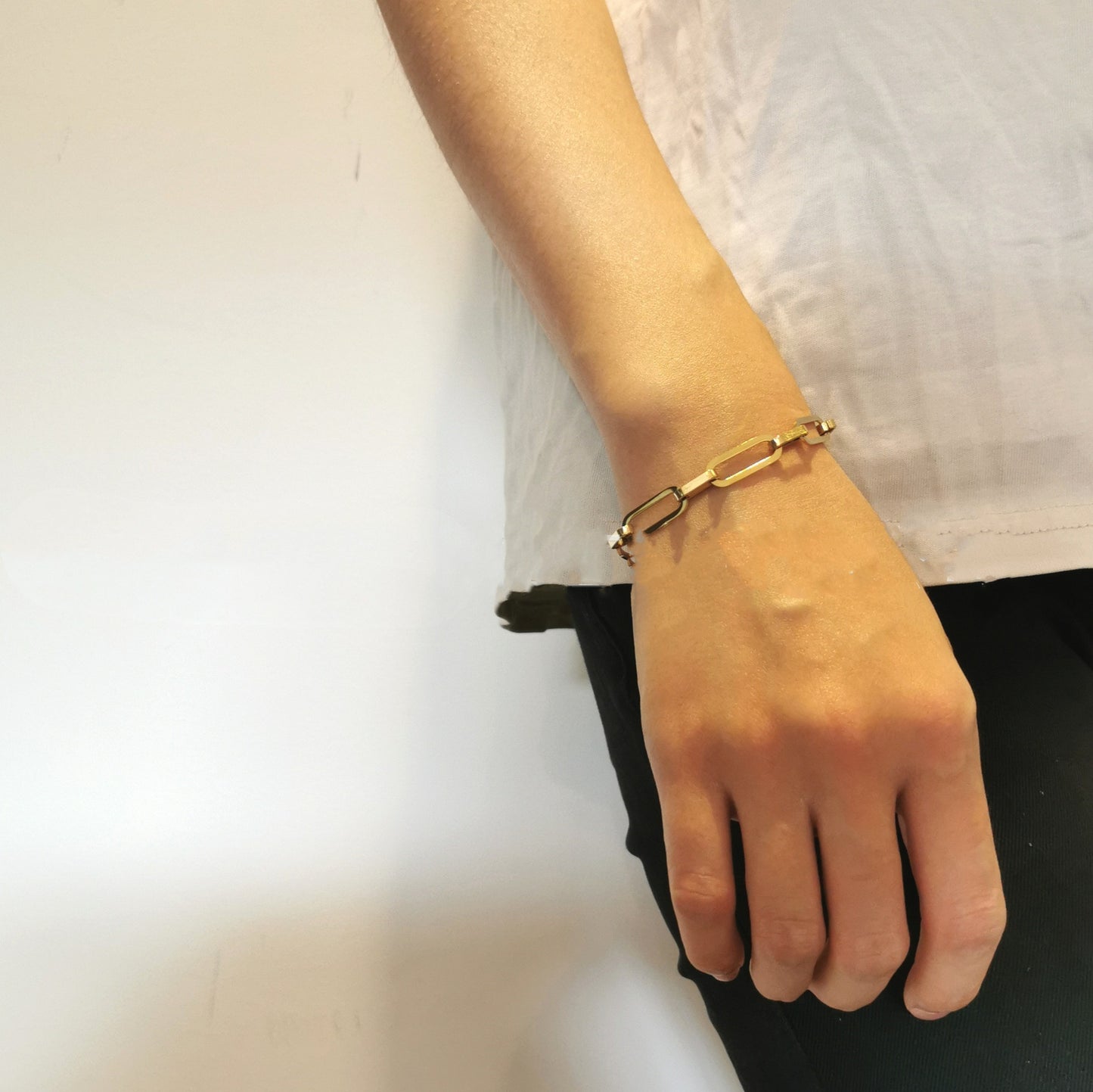 Square thick chain bracelet
