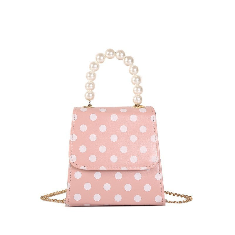 Chain pearl shoulder bag