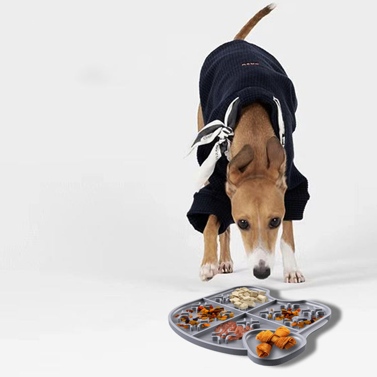 Pet Slow Food Pad Licking Pad Suction Cup Silicone Anti-choking Slow Food Pet Soothing Artifact Silicone Bowl Universal For Cats And Dogs