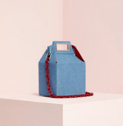 Autumn and winter new European and American niche design printing portable acrylic chain shoulder bag