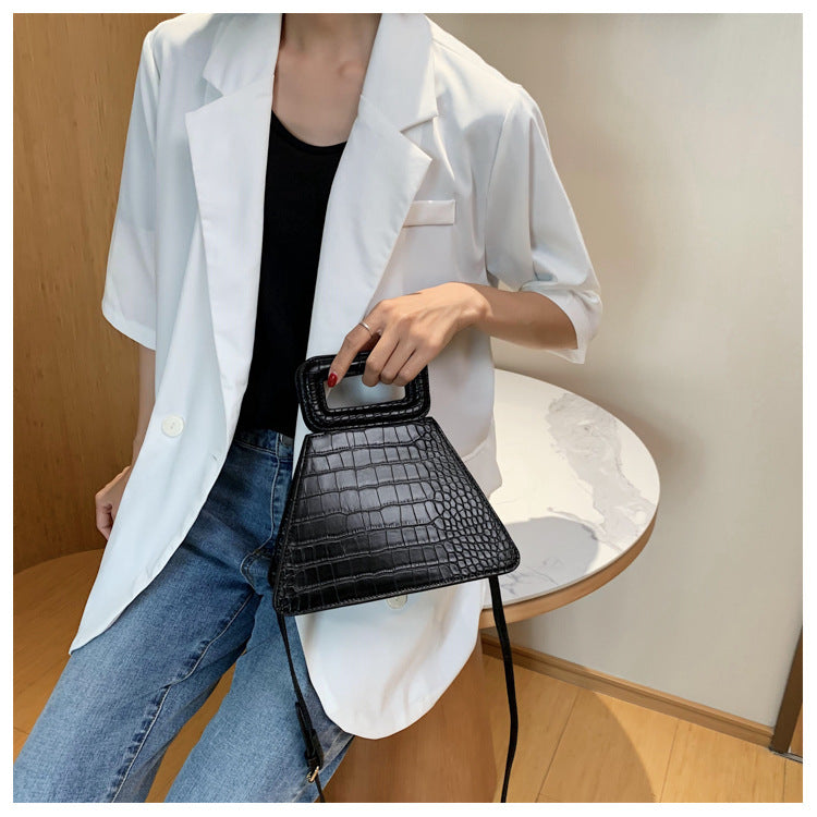 Fashion Textured One-Shoulder Messenger Bag