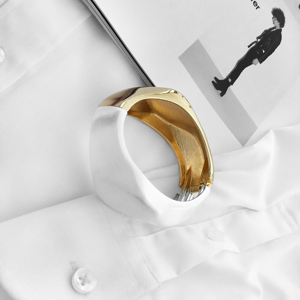 Creative European And American Zinc Alloy Spring Ring Bracelet