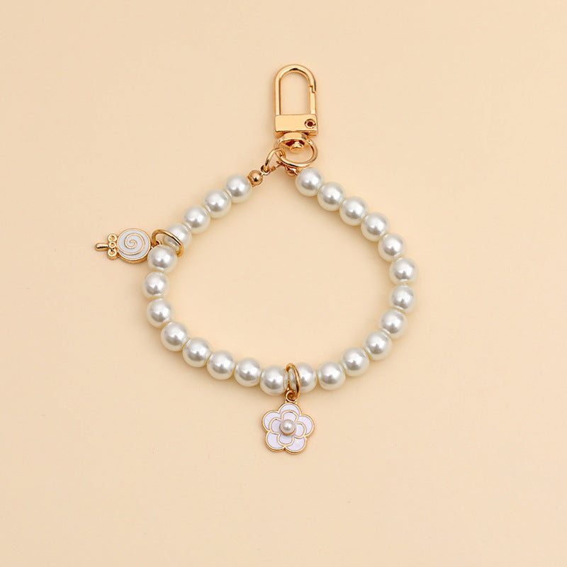 Retro Simple Tide Brand Pearl Keychain