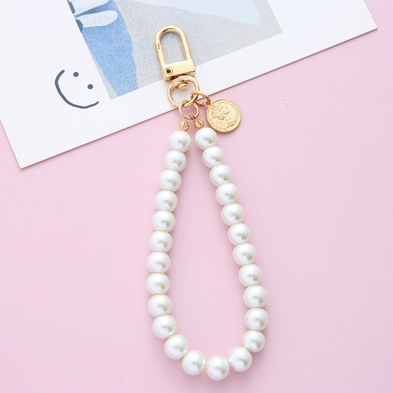 Retro Simple Tide Brand Pearl Keychain