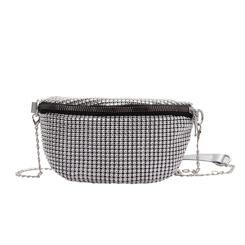 Diamond-studded diagonal bag chain bag