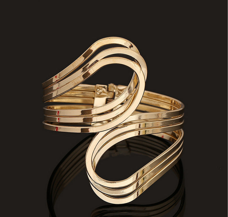 High-end exaggerated metal bracelet