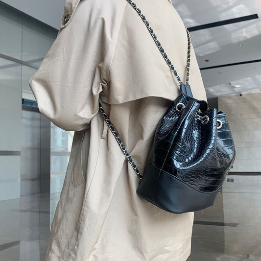 Fashion Women's Versatile Large Capacity Shoulder Bag