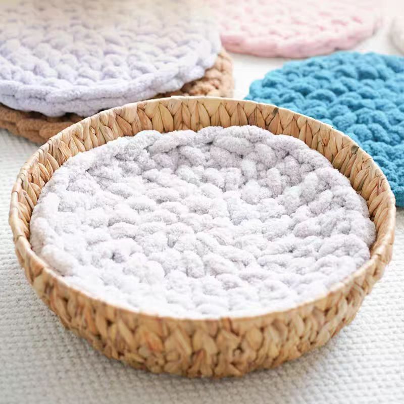 Hand-woven Thermal Knitting Pet Mat Dog And Cat Nest Mattress Wool Carpet